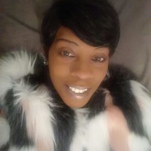 Meet your Posher, Laushonda